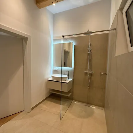 Mihome - Modern Living Appartamento