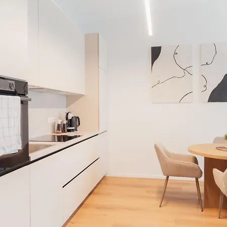 Mihome - Modern Living ロッテンマン